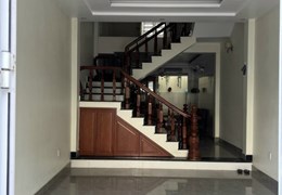 CT cho thuê nhà 4 tầng Đằng lâm 72 m giá 10tr