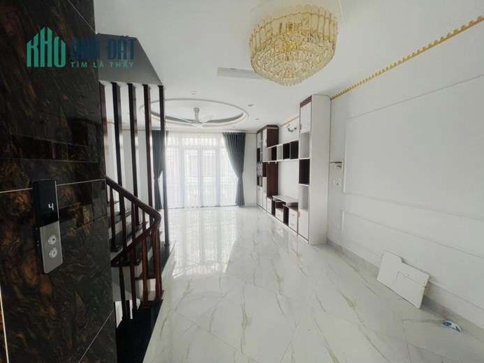 Nhà đẹp khu đấu giá Kiến Hưng 50m2 MT5mthang máy kinh doanh vỉa hè 3m chỉ 8.3 tỷ