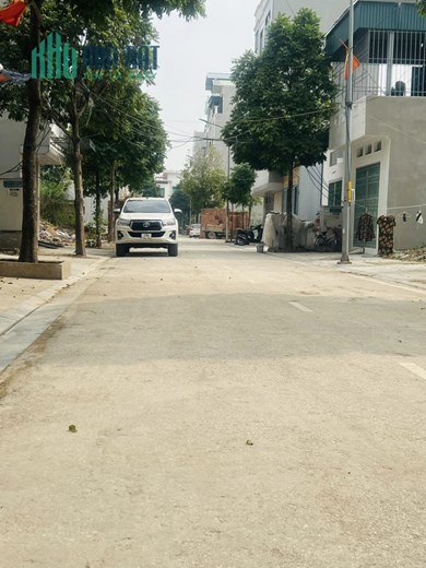 Nhà đẹp khu đấu giá Kiến Hưng 50m2 MT5mthang máy kinh doanh vỉa hè 3m chỉ 8.3 tỷ