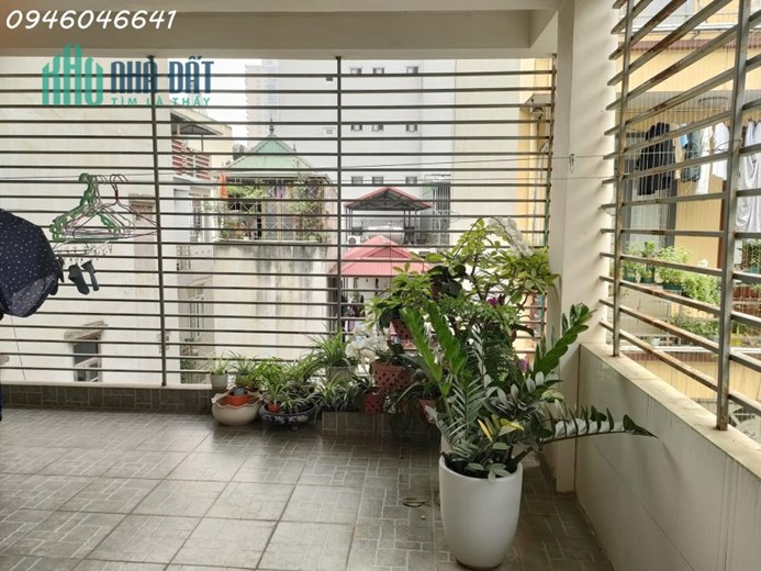 Bán nhà phố Vũ Ngọc Phan, 76m 4t, Mt.5.2m, giá 9,5 tỷ
