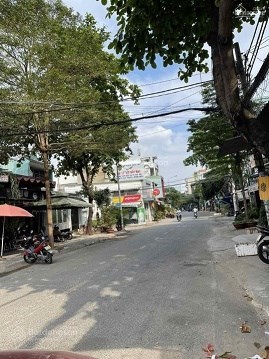 Mình chính chủ cần bán nhà mặt tiền đường Lê Đình Thám , phường Tân Quý, quận Tân Phú, Tp Hồ Chí