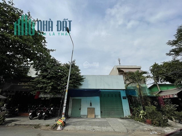 Mình chính chủ cần bán nhà mặt tiền đường Lê Đình Thám , phường Tân Quý, quận Tân Phú, Tp Hồ Chí