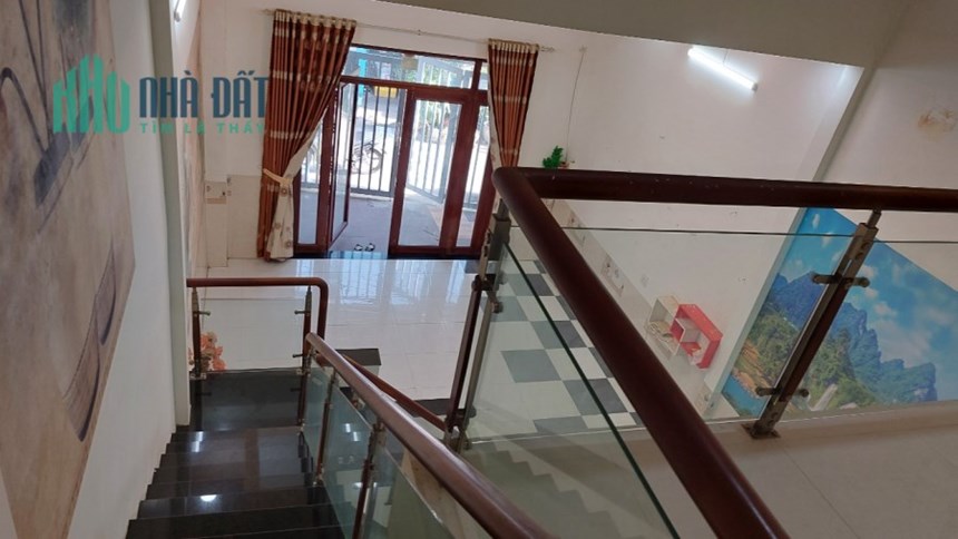 Cần  Bán nhà DT 90 m2 nằm tại : Hẻm 4,Đường Nhật Tảo, Phường Lê Bình, Cái Răng, Cần Thơ