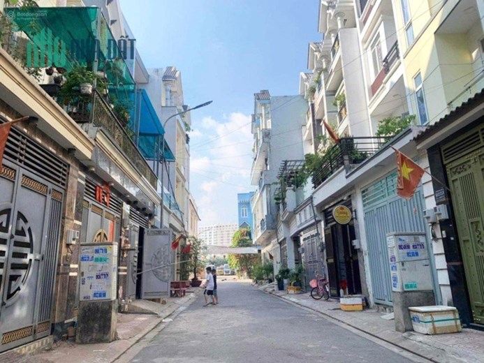 BÁN CHDV 5 TẦNG KHU VIP VƯỜN LÀI QUẬN 12 - DÒNG TIỀN GẦN 600 TRIỆU/ NĂM - NGAY ĐH NGUYỄN TẤT THÀNH