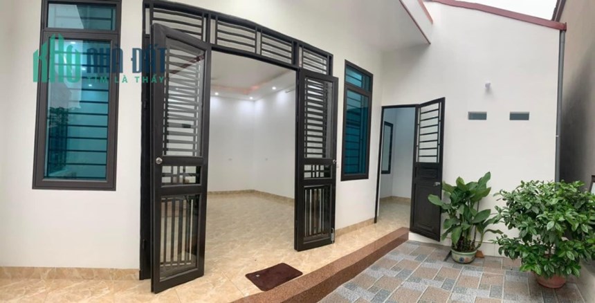 CẦN BÁN NHÀ ĐỊA CHỈ;Đường Hùng Vương Thị Xã Phú Thọ