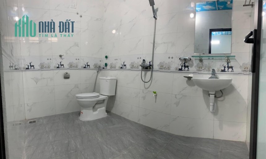 CẦN BÁN NHÀ ĐỊA CHỈ;Đường Hùng Vương Thị Xã Phú Thọ