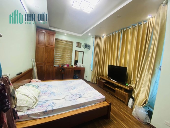 Bán nhà mặt ngõ ô tô Hoàng Hoa Thám, Ba đình, 44 m2, 5T, mt 10m, 10.9 tỷ, 0917420066