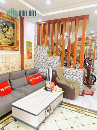 Xuất cảnh bán gấp căn nhà cao cấp hẻm Lê Đại Hành, P.11, Quận 11