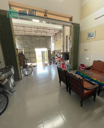 Bán nhà mặt tiền đường Thông Tin, Xã Diên An, Diên Khánh, 3 Phòng Ngủ, Đầy Đủ Tiện Nghi!