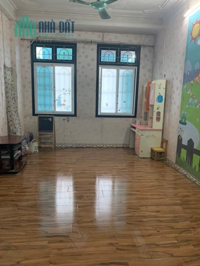Cho thuê nhà nguyên căn, gần phố, 46m2, 3T, 3 N, mt6m, 11 tr  Cầu Giấy