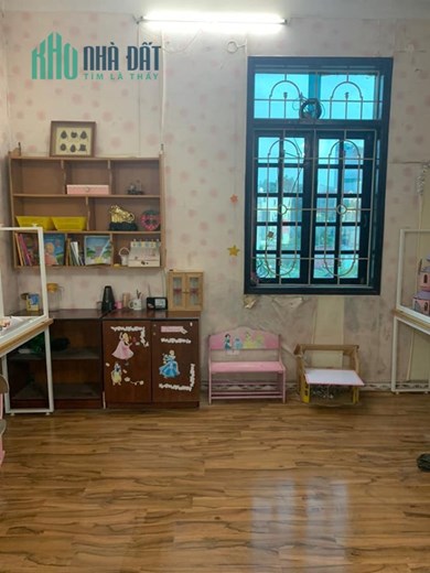 Cho thuê nhà nguyên căn, gần phố, 46m2, 3T, 3 N, mt6m, 11 tr  Cầu Giấy