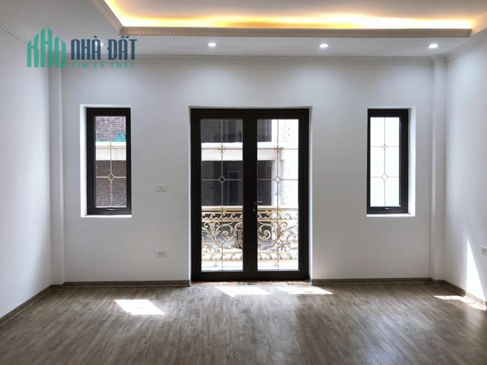 Bán nhà Hoàng Như Tiếp Ngõ thông ô tô vào nhà Nhà xây mới kính koong, 6T thang máy nhập khẩu, nội