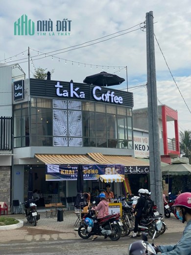 SANG NHƯỢNG QUÁN CAFE TAKA VÒNG XOAY ĐẠI LỘ ĐÔNG TÂY