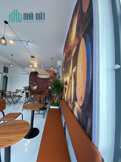 SANG NHƯỢNG QUÁN CAFE TAKA VÒNG XOAY ĐẠI LỘ ĐÔNG TÂY
