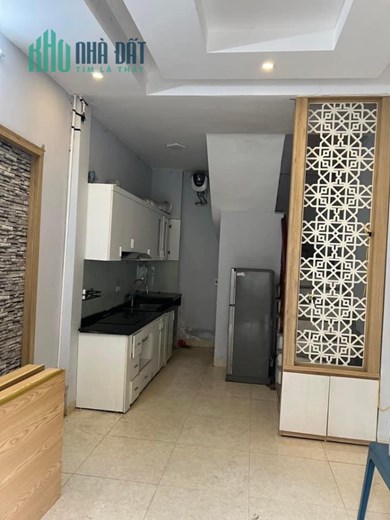 Bán nhà ngõ 141 Giáp Nhị,15m ra ô tô,chia lô vuông đẹp,dân xây khung cột trắc,30m,5T,mt:3,5m