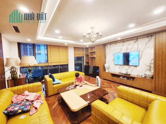 BÁN NHÀ GIẢNG VÕ, ĐỐNG ĐA, Ô TÔ VÀO NHÀ, 2 THOÁNG, 58M2 4T MT4M, GIÁ 11.5 TỶ