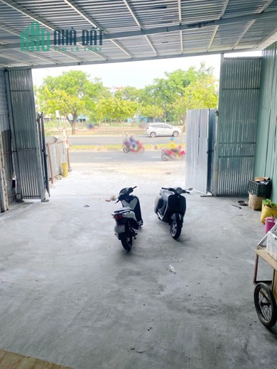 Cho thuê nhà mặt tiền Võ Văn Kiệt P10Q6 - Giá : 20 Triệu