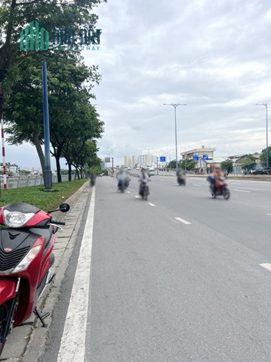 Cho thuê nhà mặt tiền Võ Văn Kiệt P10Q6 - Giá : 20 Triệu