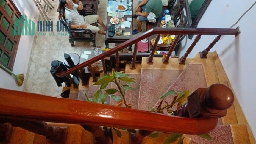 Bán nhà mặt phố vỉa hè Ngọc Hồi 56m 5 tầng mt 5m giá 6.45 tỷ 0904154168