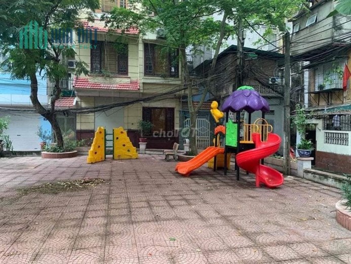 Cần bán gấp nhà đẹp TT Kim Liên ngõ rộng giá 2,3 tỷ,DT 90m2, Sđcc