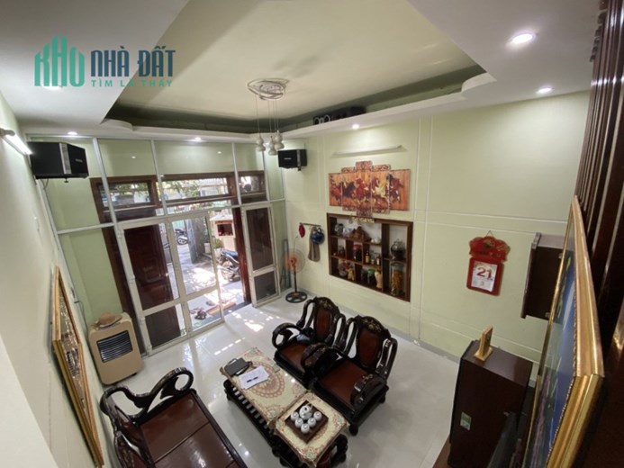 Bán nhà 3 Tầng đường Lê Thanh Nghị, TT Hải châu đi đâu cũng tiện, giá rẻ