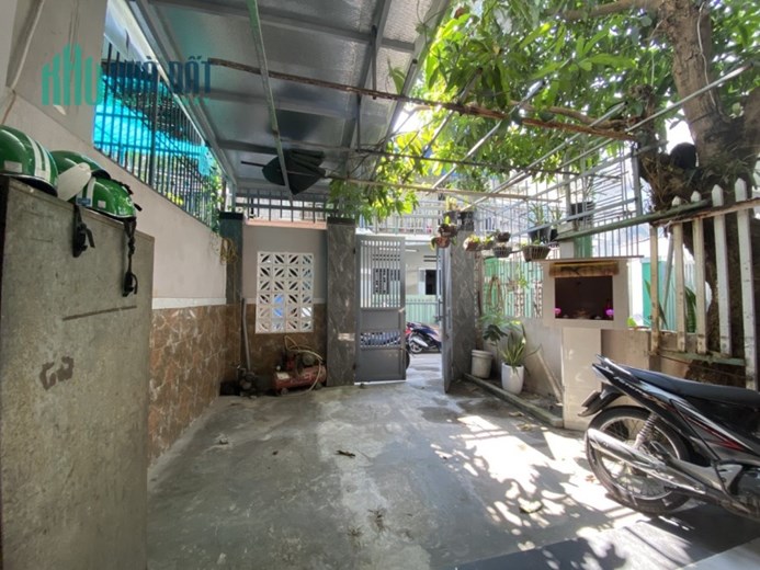 Bán nhà 3 Tầng đường Lê Thanh Nghị, TT Hải châu đi đâu cũng tiện, giá rẻ