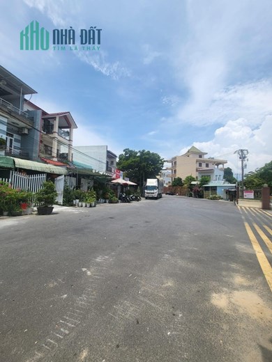 Cần bán 3 lô đấ kiệt oto đường tôn đức thắng, bên cạnh ông Phật lớn,Trung tâm Liên chiểu Đà Nẵng