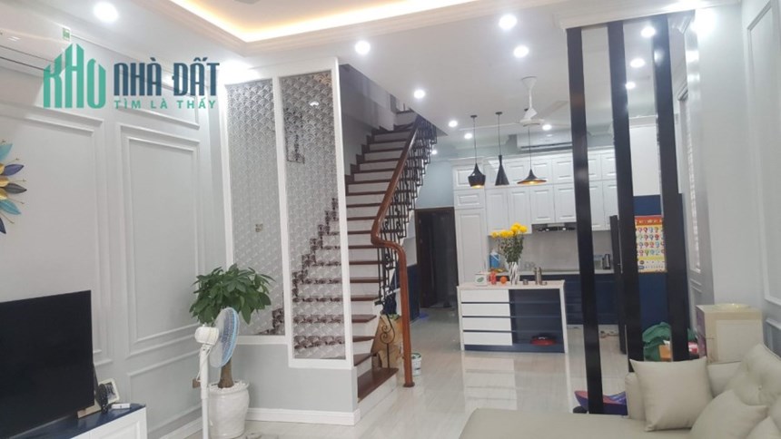 BÁN NHÀ LÔ GÓC- P. ĐẠI PHÚC- 4 TẦNG- 2 MẶT TIỀN-NHÀ MỚI TINH- NỘI THẤT LUNG LINH- THIẾT KẾ HIỆN ĐẠI!