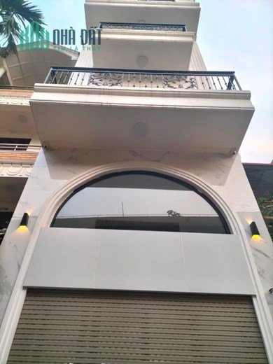 Nhà ô tô tránh phố Hoàng Như Tiếp, Bồ Đề, gần công viên, dân trí, 72m2x 6 tầng, 11 tỷ 3