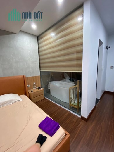 Nhà ô tô tránh phố Hoàng Như Tiếp, Bồ Đề, gần công viên, dân trí, 72m2x 6 tầng, 11 tỷ 3