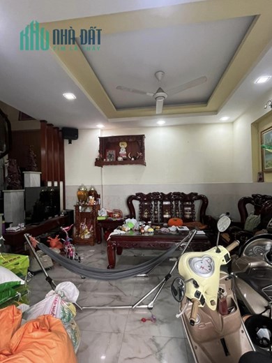 Nhà 2 tầng, hẻm 5m, 11 x 5.6, Nguyễn Sơn, Tân Phú, nhỉnh 4 tỷ