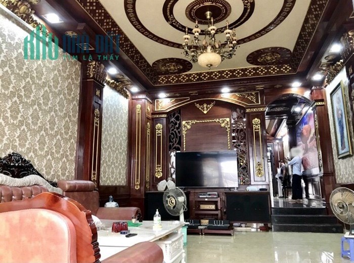 Bán Nhà mặt tiền đường ngay Phạm Văn Đồng, P. Linh Đông, Diện tích 153m², Giá 11 Tỷ