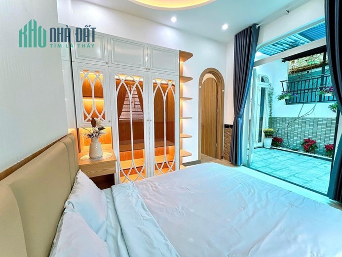 CHỈ 1 TY2 CÓ NGAY NHÀ ĐẸP 2 TẦNG DT LỚN SÁT ĐƯỜNG HẢI PHÒNG THÔNG KIỆT 45 LÊ ĐỌ
