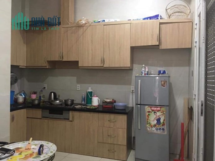 Gấp Bán nhà CMT8 Quận 3, 57m2, 4PN, nhỉnh 6 tỷ