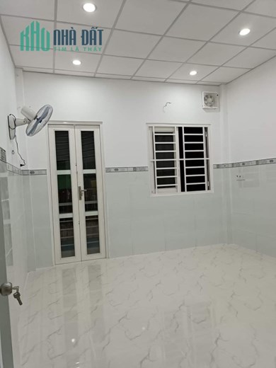 Nhà 2,5 tỷ Nguyễn Sỹ Sách, cạnh chợ Tân Trụ, hẻm xe hơi cách 5m