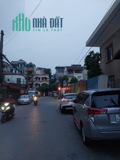 PHÂN LÔ VIP LẠC LONG QUÂN – Ô TÔ TRÁNH, DÂN TRÍ CAO, YÊN TĨNH - 6T, 5.5 TỶ