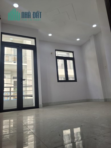6.9 tỷ cho nhà 3 tầng, 53m2 là QUÁ RẺ để trở thành cư dân khu VIP Bàu Cát xq toàn biệt thự, xe hơi