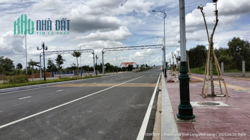 BÁN NỀN MẶT TIỀN ĐƯỜNG VÕ VĂN KIỆT, TP VĨNH LONG