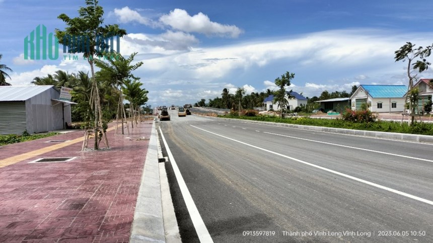 BÁN NỀN MẶT TIỀN ĐƯỜNG VÕ VĂN KIỆT, TP VĨNH LONG