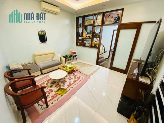 BÁN NHÀ PHƯƠNG MAI GẦN Ô TÔ GẦN HỒ-NỘI THẤT ĐẸP TIỆN ÍCH ĐẦY