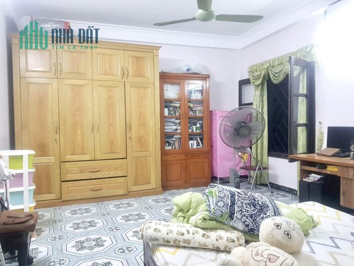 BÁN NHÀ ĐÔNG TÁC SỔ 36M 3.X TỶ 4 TẦNG Ở LUÔN NGÕ BA GÁC