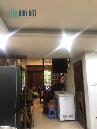 Bán nhà 59m2 phố Nghi Tàm, Tây Hồ Ô tô đỗ cửa 5 phòng Ô tô tránh 10m 6.7 Tỷ