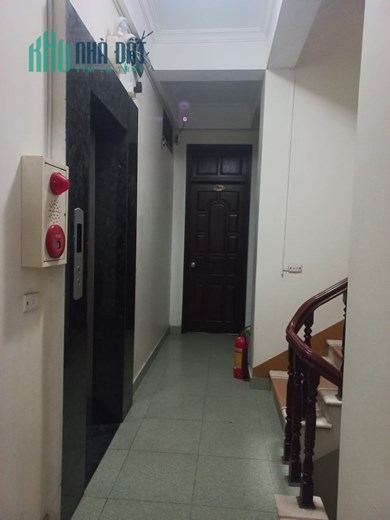 Bán ngôi nhà 57m2 phố Nghi Tàm, Tây Hồ Ô tô đỗ cổng 5 ngủ 10m ngõ 2 Ô tô tránh 6.5 Tỷ
