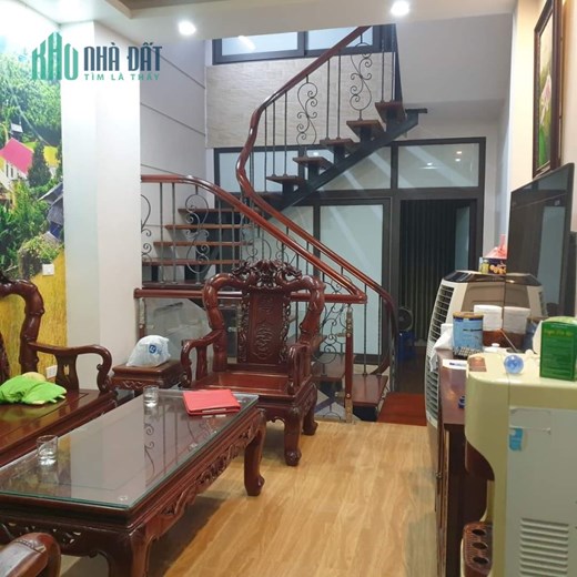 Bán căn nhà 59m2 phố Nghi Tàm, Tây Hồ Ô tô dừng đỗ 5 phòng Ô tô phi 10m 6.9 Tỷ