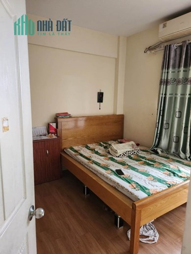Bán căn nhà 55m2 phố Nghi Tàm, Tây Hồ Ô tô đỗ cổng 5 ngủ Ô tô đua 10m 6.7 Tỷ