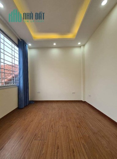 Bán ngôi nhà 58m2 phố Nghi Tàm, Tây Hồ Ô tô đỗ cửa 5 phòng ngủ 10m Ô tô phi 6.5 Tỷ