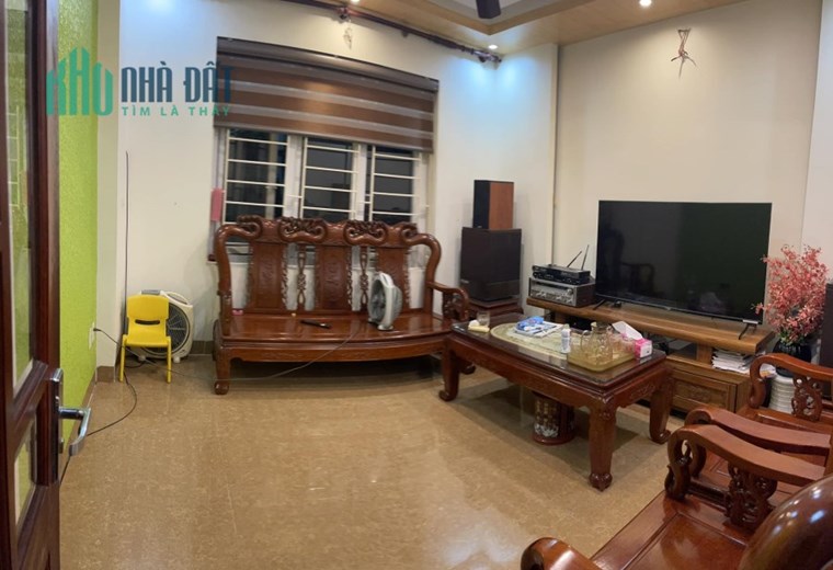 Cơ hội có 1 0 2 Phố Mễ Trì Thượng 48m2 x 5T, ô tô, kd nhỉnh 5 tỷ.