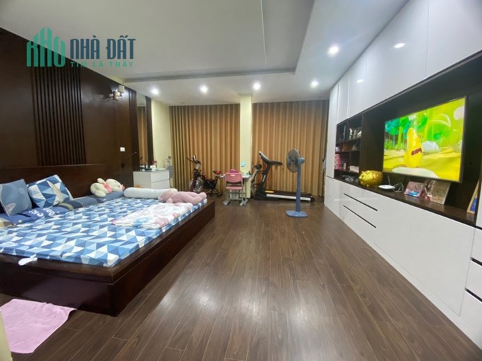 Bán nhà KDT Đại Kim 56m x 5.4M, mặt tiền , phân lô, ô tô tránh, vỉa hè, KD. 10.5 tỷ.