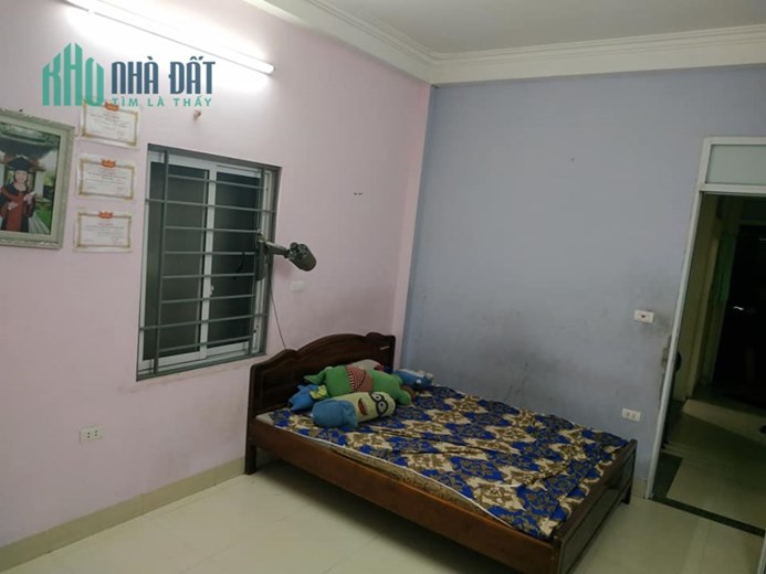 Bán nhà Triều Khúc, 38m x 4 tầng, ngõ thông, kinh doanh nhỏ, nhỉnh 3 tỷ.