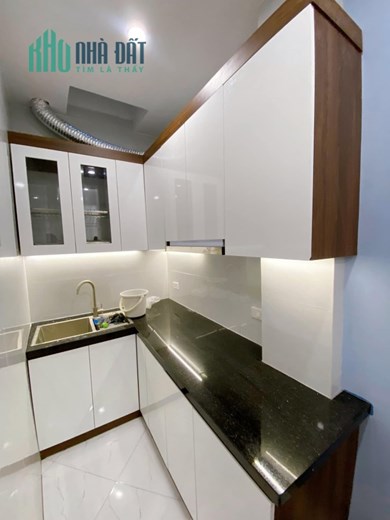 Bán nhà Ngọc Khánh đẹp lung linh, Dt 25m x 5t, mt 4.3m, nhỉnh 3 tỷ.